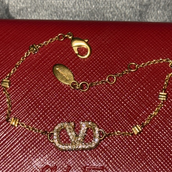Preloved Valentino VLogo signature metal n Swarovski crystal bracelet size 7” - Picture 3 of 6